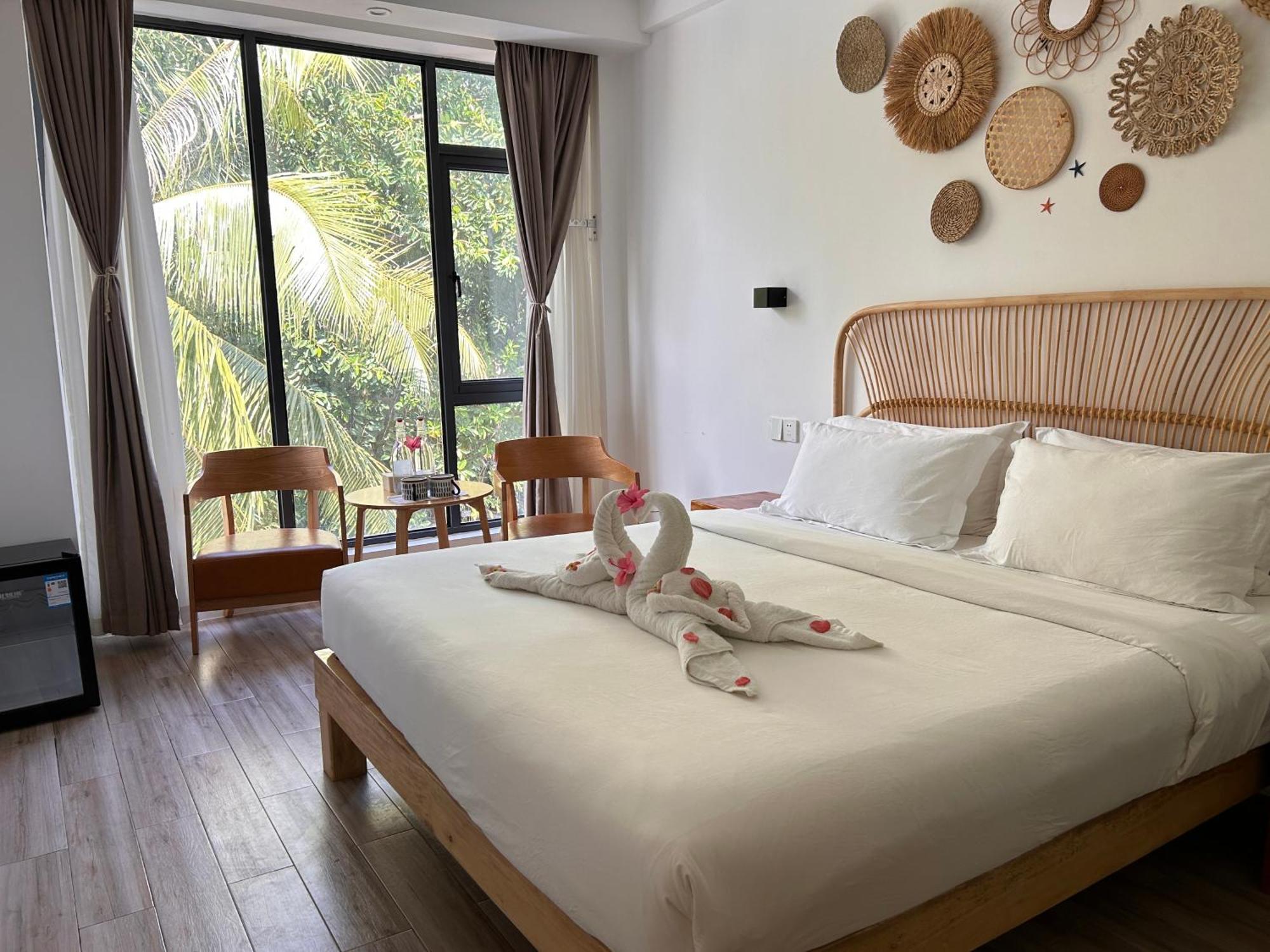 Fun Hotel Panglao Extérieur photo